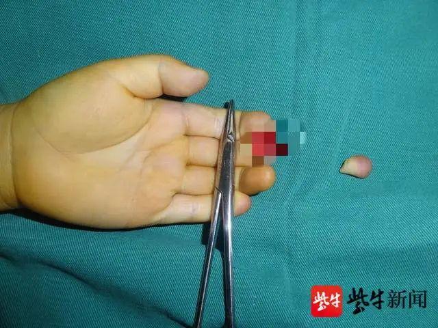 六亲不认的步伐，走出了六亲不认的步伐是什么意思（3位小朋友在病房走出“六亲不认的步伐”）