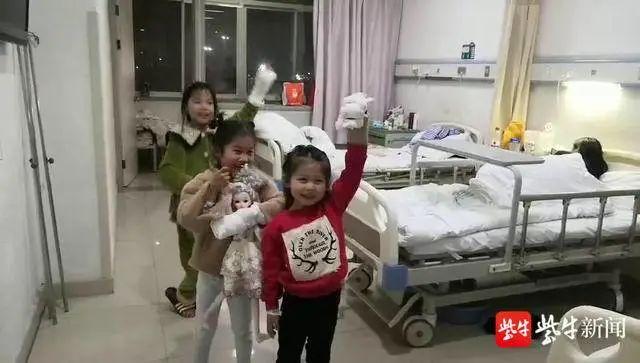 六亲不认的步伐，走出了六亲不认的步伐是什么意思（3位小朋友在病房走出“六亲不认的步伐”）