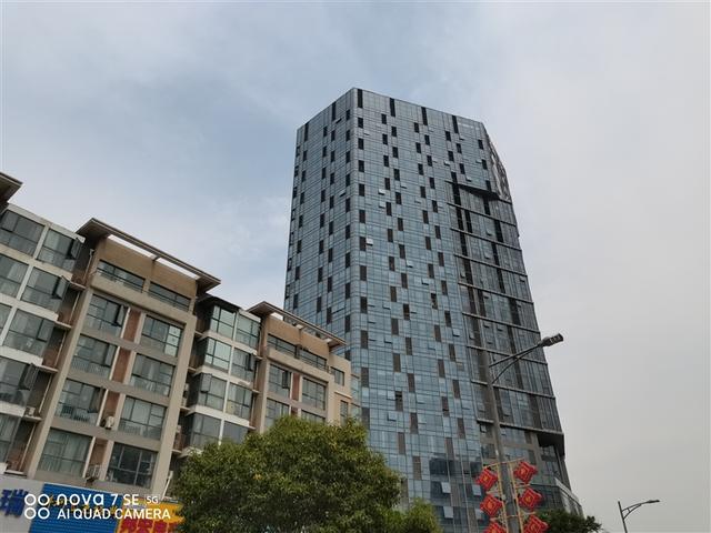 麒麟820手机，麒麟820手机有哪些（SE评测：优等生变身全能选手）