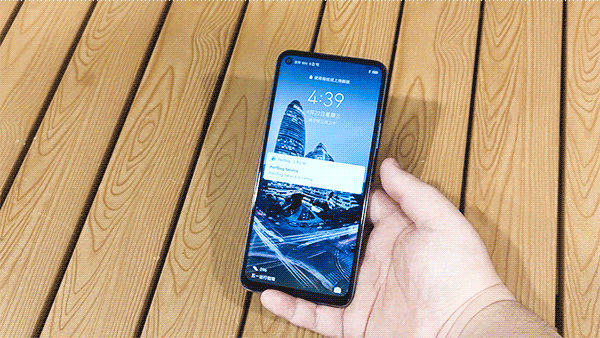 麒麟820手机，麒麟820手机有哪些（SE评测：优等生变身全能选手）