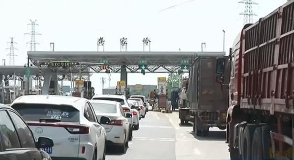 今年五一高速免费吗，2022年五一放假调休安排时间表（但这些注意事项要留心）