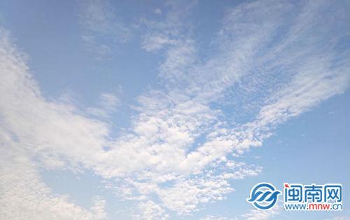 秀恩爱的朋友圈说说，秀恩爱的句子 朋友圈（情侣朋友圈配文秀恩爱文案简短文艺）