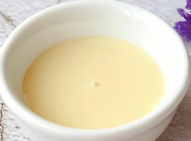 炼乳的制作方法，如何自己在家里制作炼乳（快过期的牛奶不要扔）