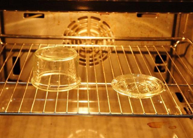 炼乳的制作方法，如何自己在家里制作炼乳（快过期的牛奶不要扔）