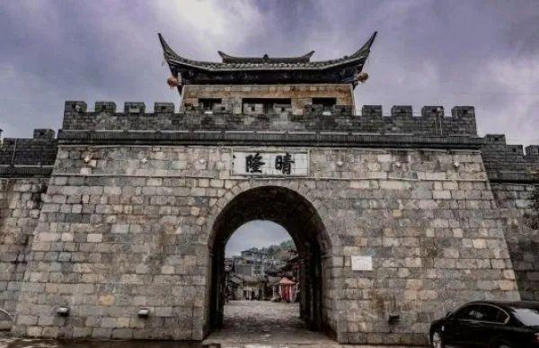 晴隆二十四道拐，贵州晴隆24道拐攻略（晴隆竟然有这么多美景、美食）