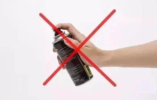 下雨后有很多飞虫是什么原因，下雨天屋里有很多飞虫（最近暴雨后出现大量小飞虫）