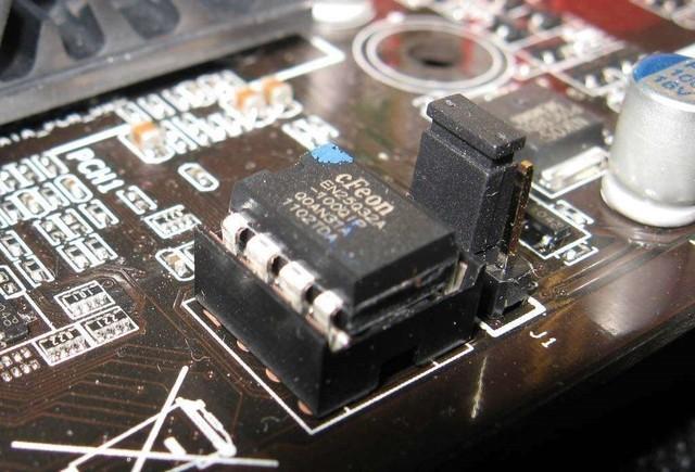 电脑开机键是哪个，笔记本电脑开机键是哪个（电脑无法开机的常见问题）