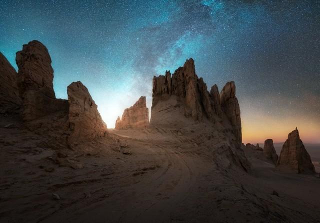 佳能5d4参数详细介绍，佳能5D4相机记录壮美的中国星空