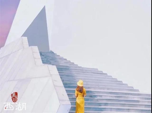 杭州西湖美景推荐，介绍一下杭州西湖的美景（杭州西湖区有十大宝藏网红打卡点）