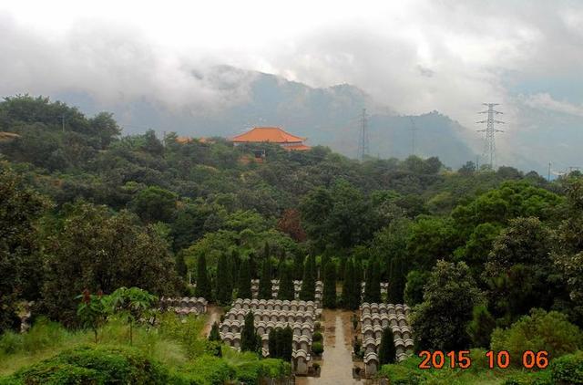 一个火韦念什么，火韦念什么（纪念成昆线牺牲的1304名铁道兵官兵）
