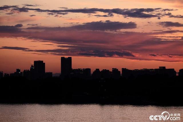 太阳岛在哪里，洛阳市宜阳县太阳岛在哪里（太阳岛诗意落日美如绝句）