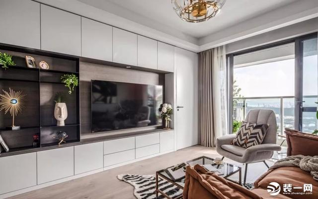 窗台高度一般多高，窗台高度规范要求（上海辛赢装饰分享施工方法）