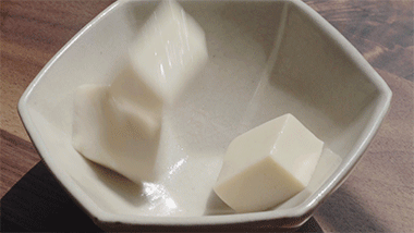 60g等于多少毫升，60g等于多少ml（我想请这个尖锐的世界吃一口甜品）