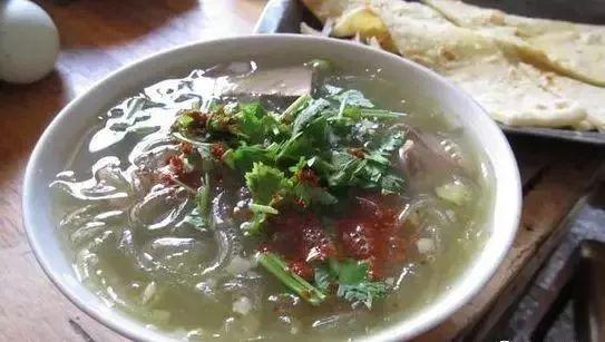 单县酸汤丸子汤的家常做法，单县鲜丸子汤的做法（据说喝完这十碗汤才算了解菏泽）