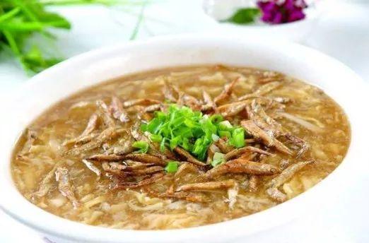 单县酸汤丸子汤的家常做法，单县鲜丸子汤的做法（据说喝完这十碗汤才算了解菏泽）