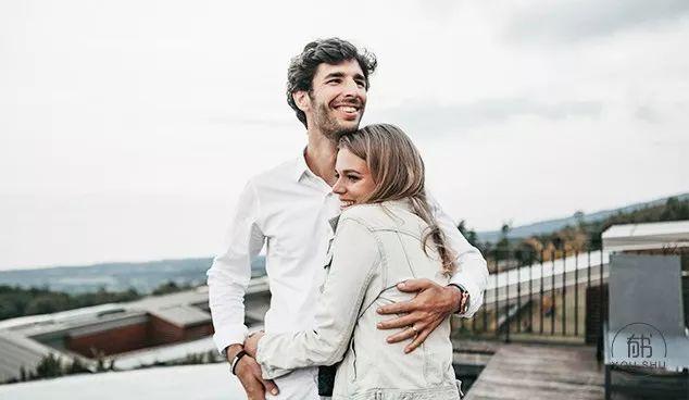 将就和凑合有什么区别，合适和将就一样吗（夫妻关系有两种：一种叫凑合）