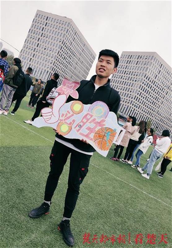 无以为报是什么意思，大恩大德无以为报是什么意思（高校毕业生千字文言文大胆“表白”）