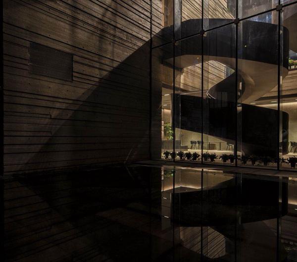 咸蛋女孩/女头，微信头像，咸蛋女孩/女头（汪曾祺纪念馆是片文化街区）