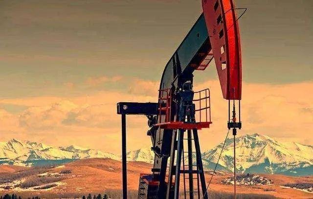 坐在矿车上的国家是哪个国家，坐在矿车里的国家是（究竟是什么矿业模式）