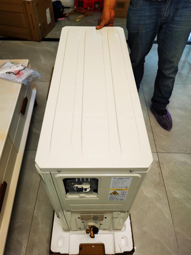 立式空调有外机吗，屋内立式空调有外机吗（小米立式柔风空调评测）