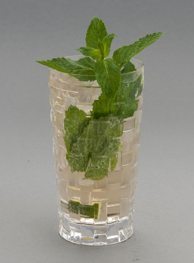 莫吉托什么意思，mojito什么意思（Mojito译成“莫吉托”是标准的中式翻译错误）