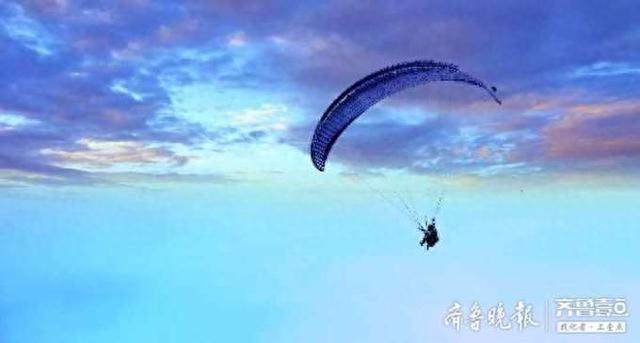 翱翔在蓝天之上，探营济南滑翔伞基地