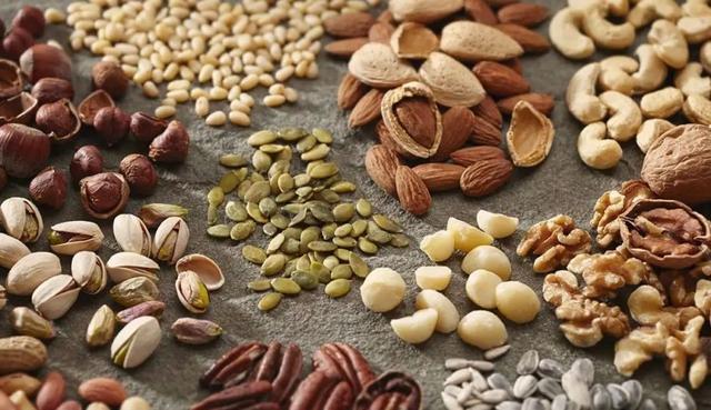 巴西松子的功效与作用，巴西松子的功效与作用、禁忌和食用方法（这些好吃的“健康的零食”）