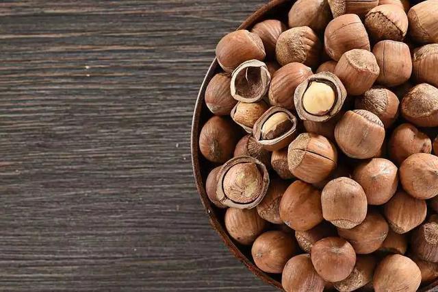 巴西松子的功效与作用，巴西松子的功效与作用、禁忌和食用方法（这些好吃的“健康的零食”）