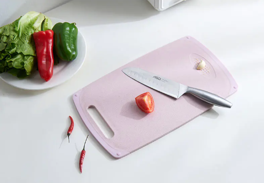 小麦秸秆是什么材质，小麦秸秆是什么材质有毒吗（还自带磨刀、磨蒜功能）