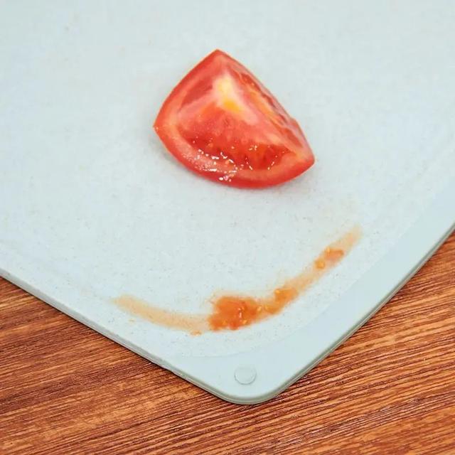 小麦秸秆是什么材质，小麦秸秆是什么材质有毒吗（还自带磨刀、磨蒜功能）