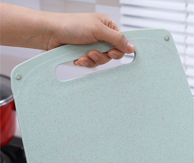 小麦秸秆是什么材质，小麦秸秆是什么材质有毒吗（还自带磨刀、磨蒜功能）