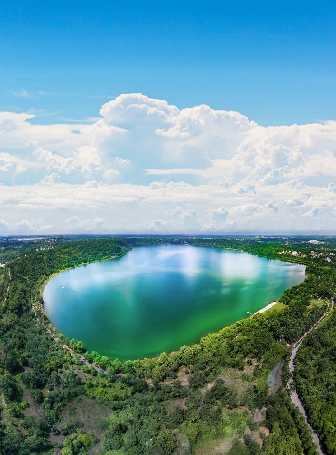 澎湃的什么填空，澎湃的什么填空是什么（湛江，中国大陆的尽头）