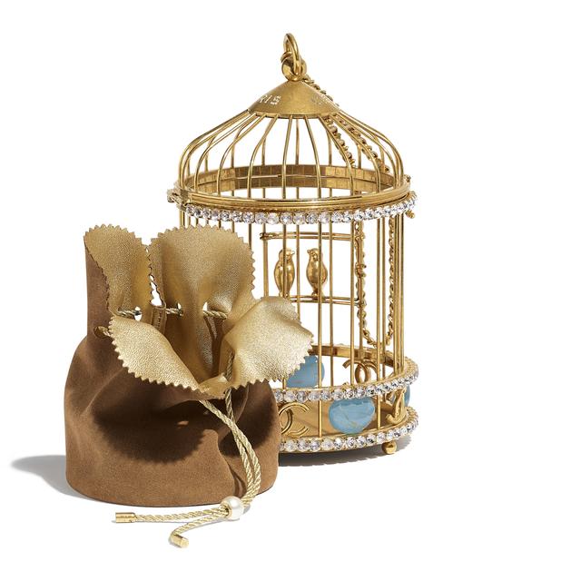 蒂芙尼壁纸温柔时尚，蒂芙尼高清壁纸（CHANEL早秋包袋匠气流光溢彩）