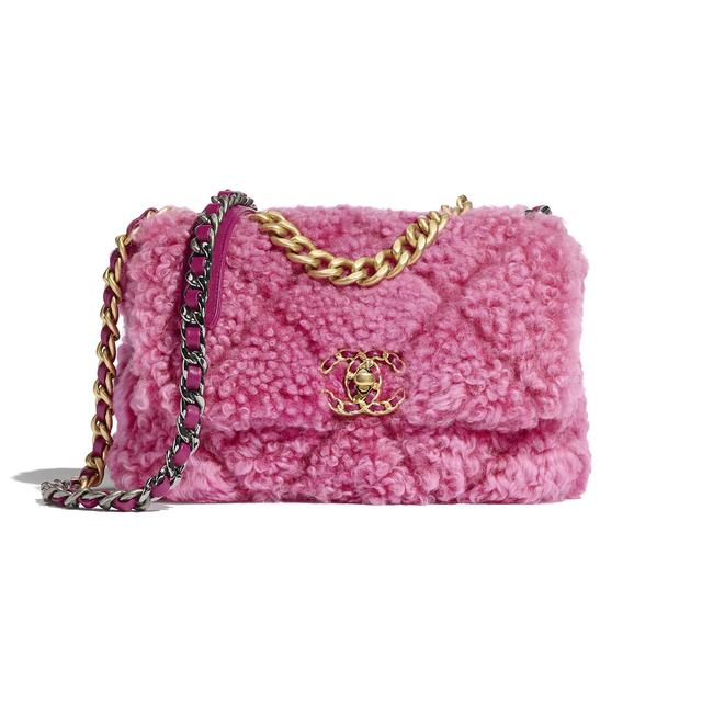 蒂芙尼壁纸温柔时尚，蒂芙尼高清壁纸（CHANEL早秋包袋匠气流光溢彩）