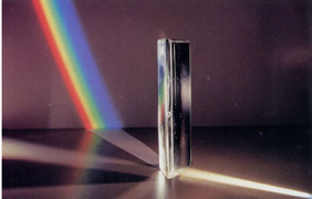 光的基本三原色，防蓝光眼镜or防紫光眼镜