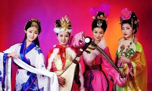 闭月是指谁，闭月是指谁拜月的故事（中国古代四大丑女）