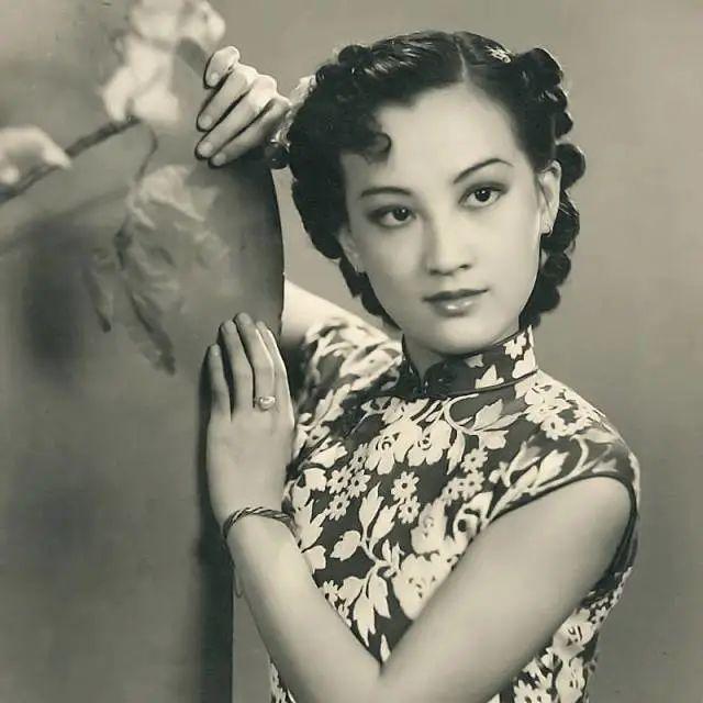 吸引人的美妆文案，化妆品广告文案！（民国的化妆品广告）