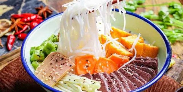 红肉是指哪些肉类，补铁红肉是指哪些肉类（“红肉”比“白肉”不健康在哪）