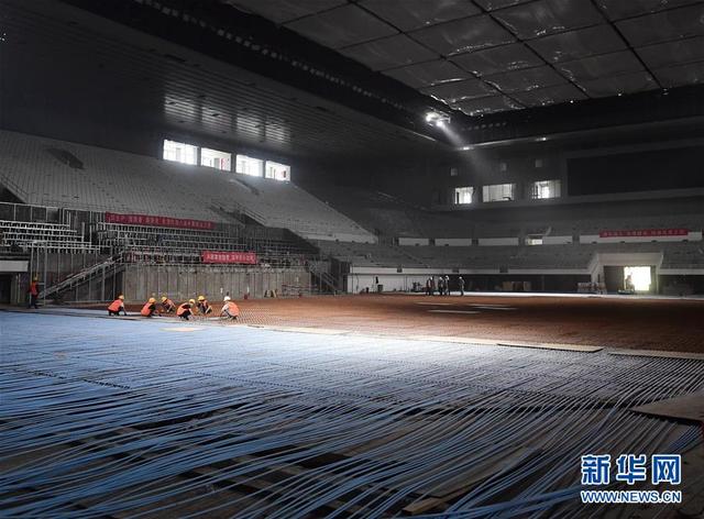 滑冰比赛场地是冰吗，滑冰场的冰是什么冰（易转换、够低碳、可持续——解密北京冬奥场馆冰面建设亮点）