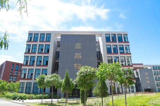 包头高新二中2019高考喜报成绩、本科一本上线人数情况，包头市高考喜报（高新二中高考成绩创新高）