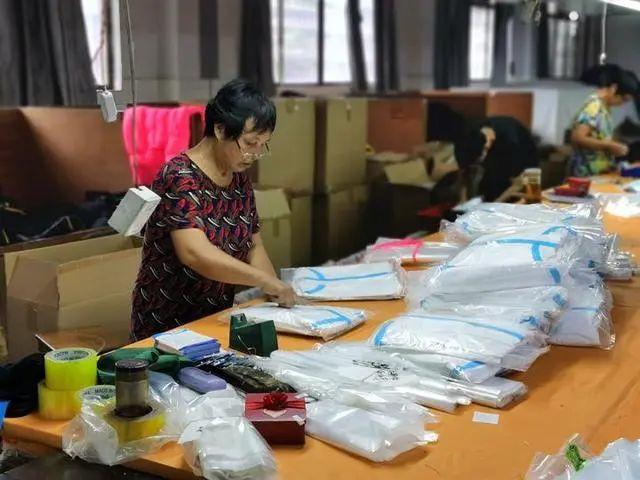 按图索骥的主人公是谁，按图索骥的主人公是谁的 答案（神秘“操控者”隐藏20多年）