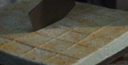 香干是什么东西，香干是什么（流传了百多年历史的倒流水豆腐干）