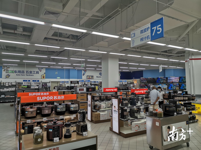 河源沃尔玛在哪里，河源沃尔玛在哪里下车（河源坚基沃尔玛投资千万升级改造门店）