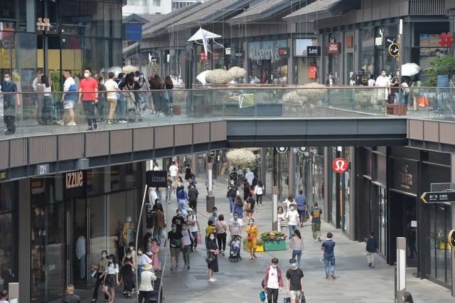 北京太古里和成都太古里关系，成都太古里和北京太古里区别（从北京到成都：太古里的双城记）
