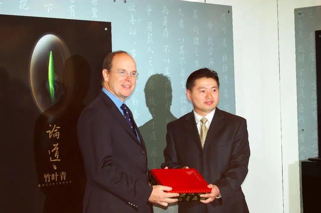 竹叶青茶的功效与作用，竹叶青酒的功效与作用（凭何成为“中国高端绿茶名片”）