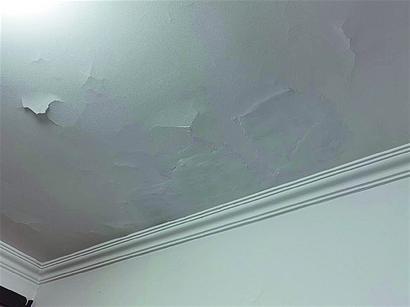 顶楼一般多久开始漏水，顶楼房子一般多久就容易漏水（楼顶漏水没人给修）