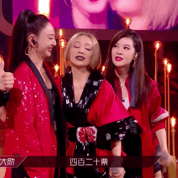 口红雨衣的工作原理是什么呢，什么是口红雨衣（你要的黑唇定妆在这呀）