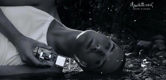 香奈儿19号香水，香奈儿有7号香水吗（那些奇奇怪怪的味道）