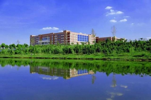 南昌理工学院宿舍，2021南昌理工学院排名（南昌理工学院2020山东招收统招本专科计划356人）