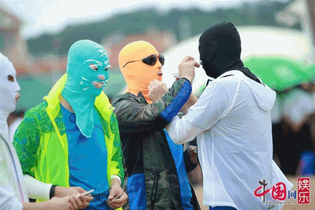 遮阳伞可以当雨伞用吗，太阳伞能不能当雨伞用（太阳镜、防晒衣、太阳伞也会过期）